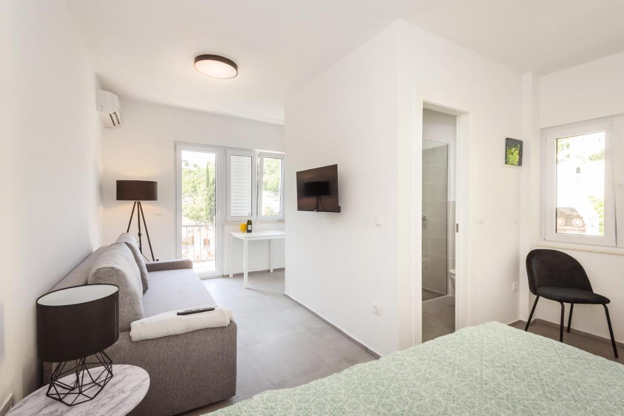 Apartmán Family House Grey Duboka Exteriér fotografie
